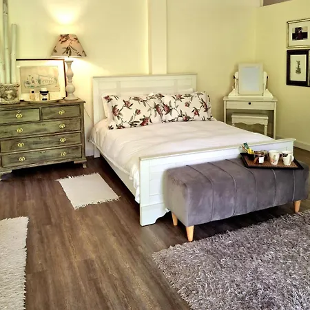 Villamilla Deluxe En-Suite Room